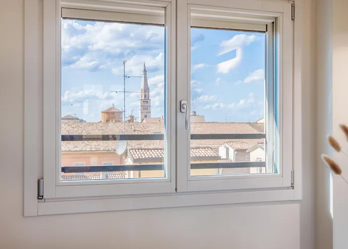 Corso Adriano 13 - La Torre Μόντενα